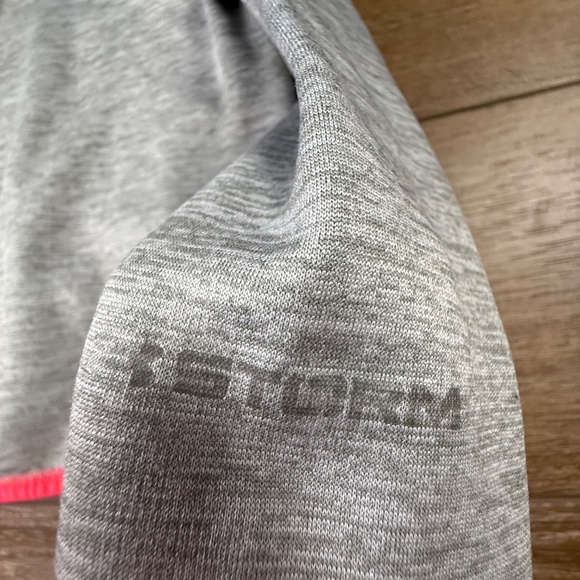 Under Armour Storm Girls Coldgear Heathered Gray Hooded Sweatshirt YSM School - Picture 11 of 14